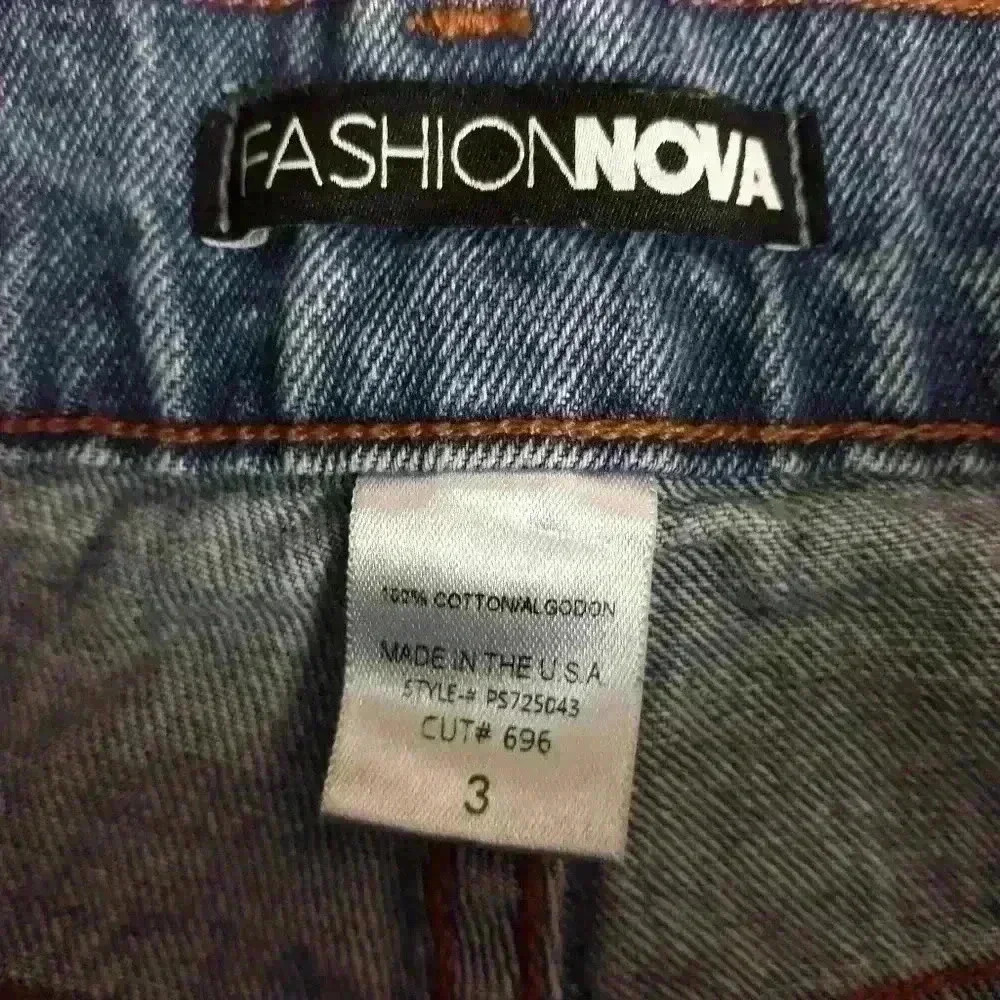 Fashion Nova Don't Kill My Vibe Boyfriend Jeans - Picture 8 of 8